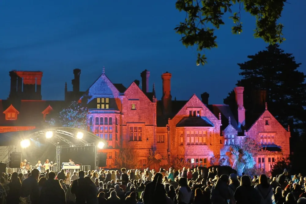 ABBA & Tina Turner Under the Stars